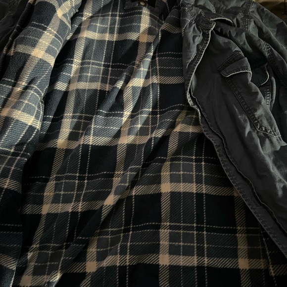 Lee insulated button up - Picture 3 of 3